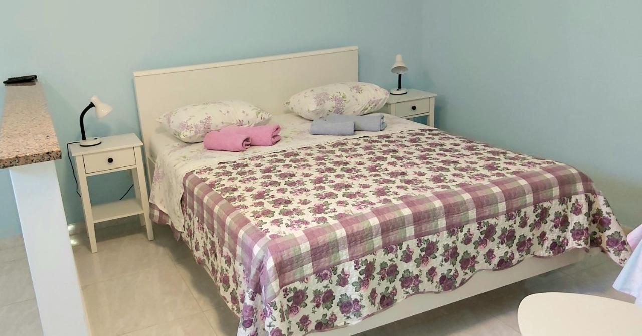 Apartments Ella Ровинь Экстерьер фото