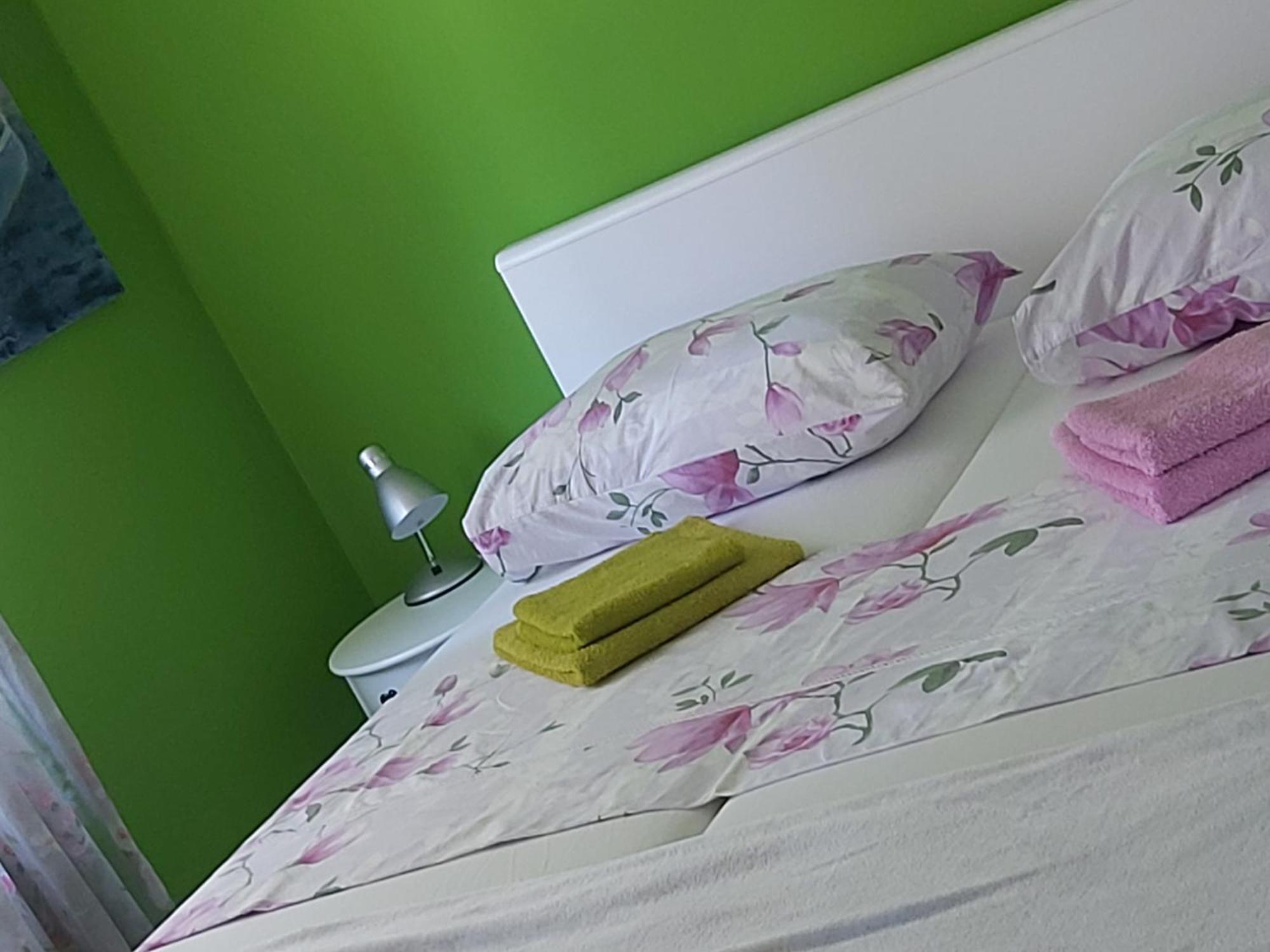 Apartments Ella Ровинь Экстерьер фото