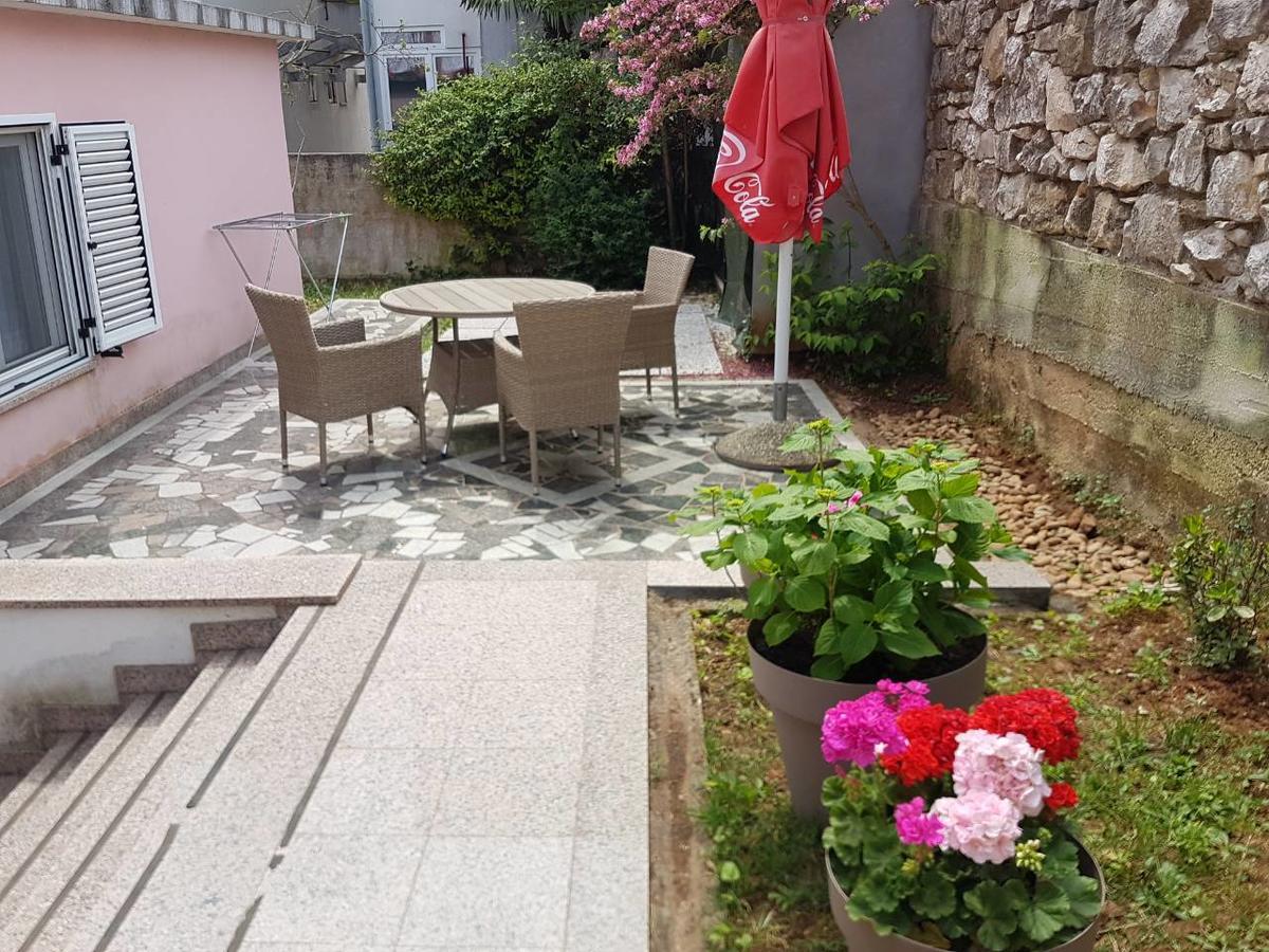 Apartments Ella Ровинь Экстерьер фото