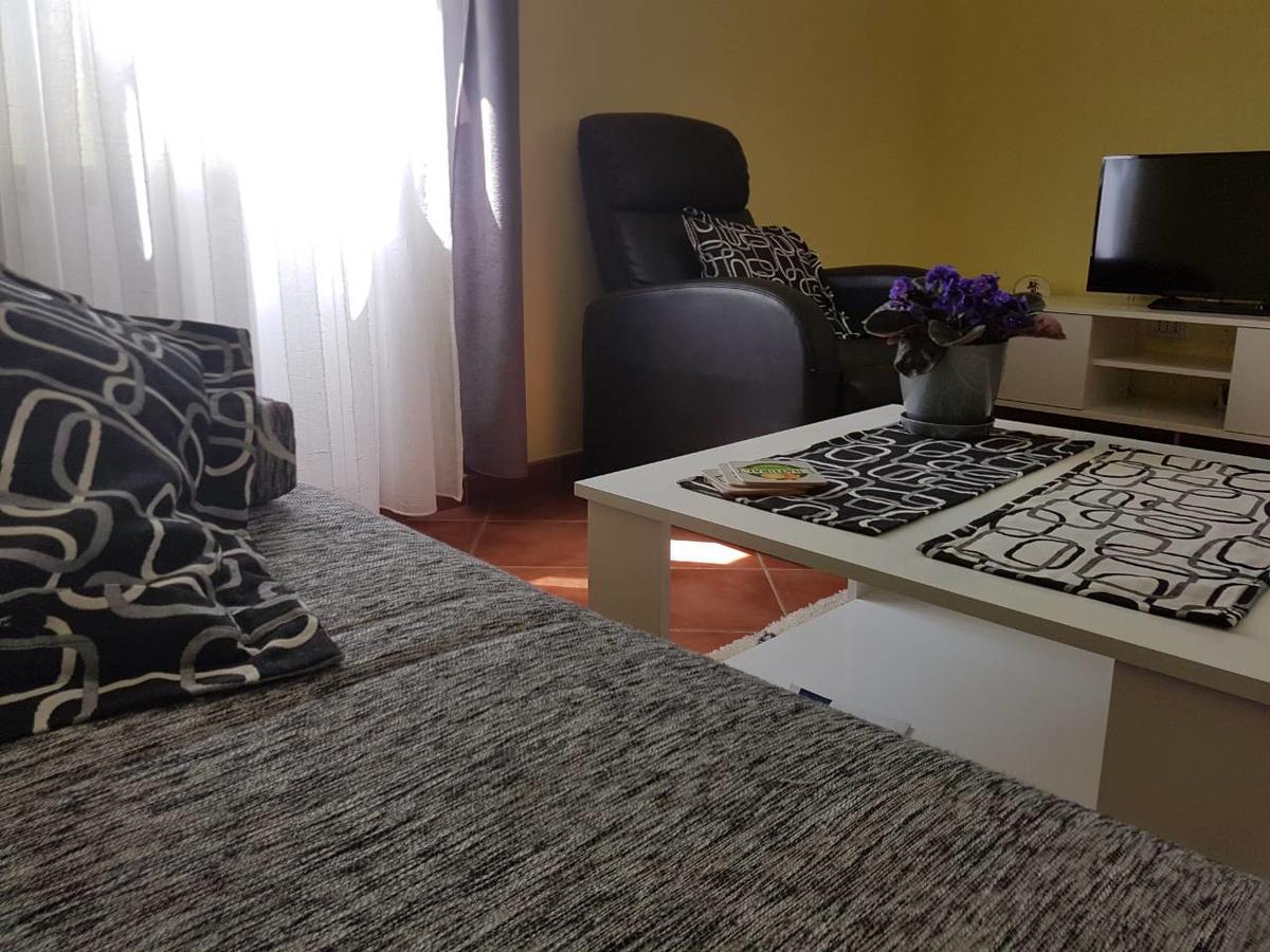 Apartments Ella Ровинь Экстерьер фото