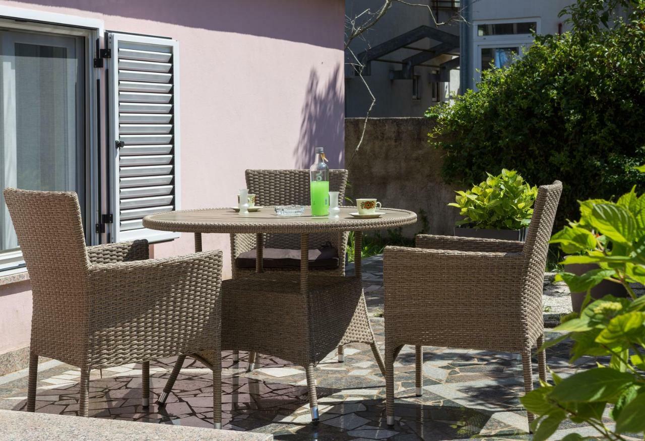 Apartments Ella Ровинь Экстерьер фото
