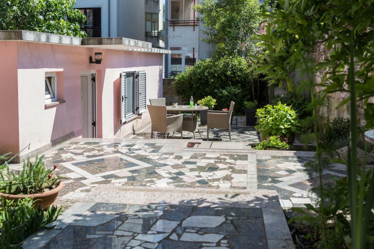 Apartments Ella Ровинь Экстерьер фото